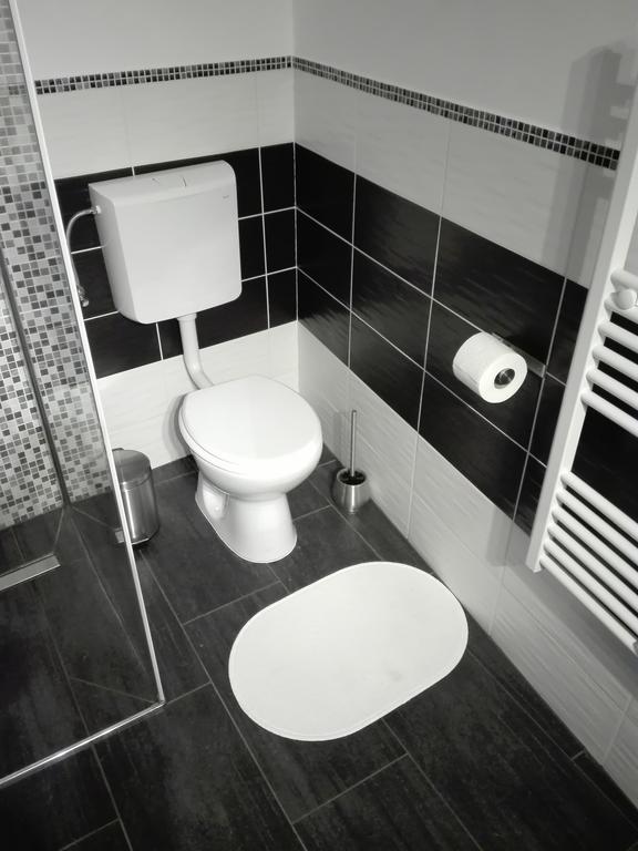 Downtown Deluxe Apartment Eger Bilik gambar