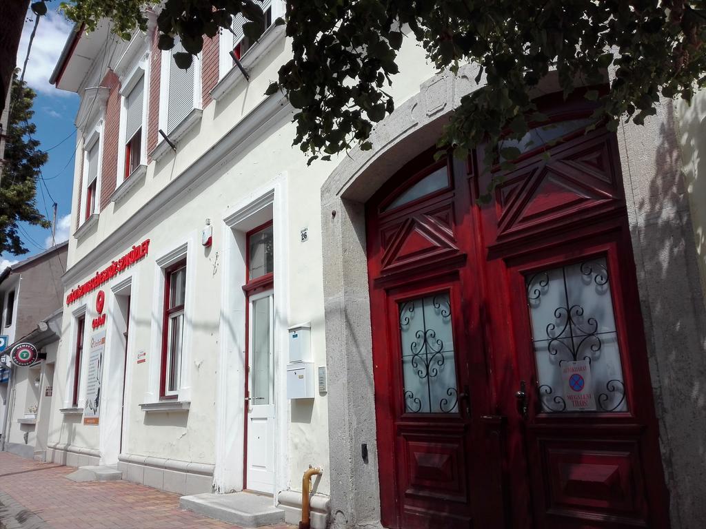 Downtown Deluxe Apartment Eger Bilik gambar