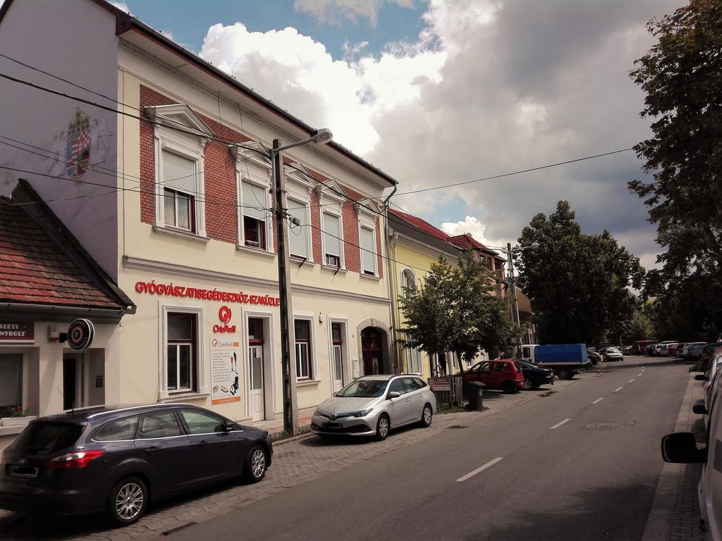 Downtown Deluxe Apartment Eger Bilik gambar